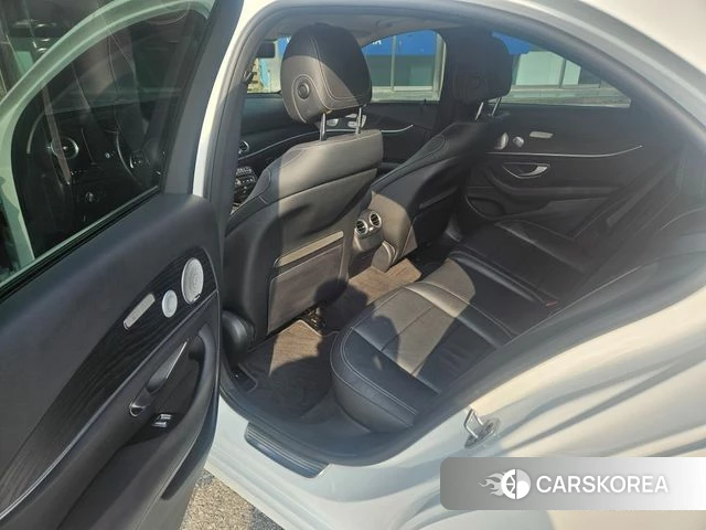 Mercedes-Benz E-Class W213 2020 Жемчужный цвет из Кореи, фото 6