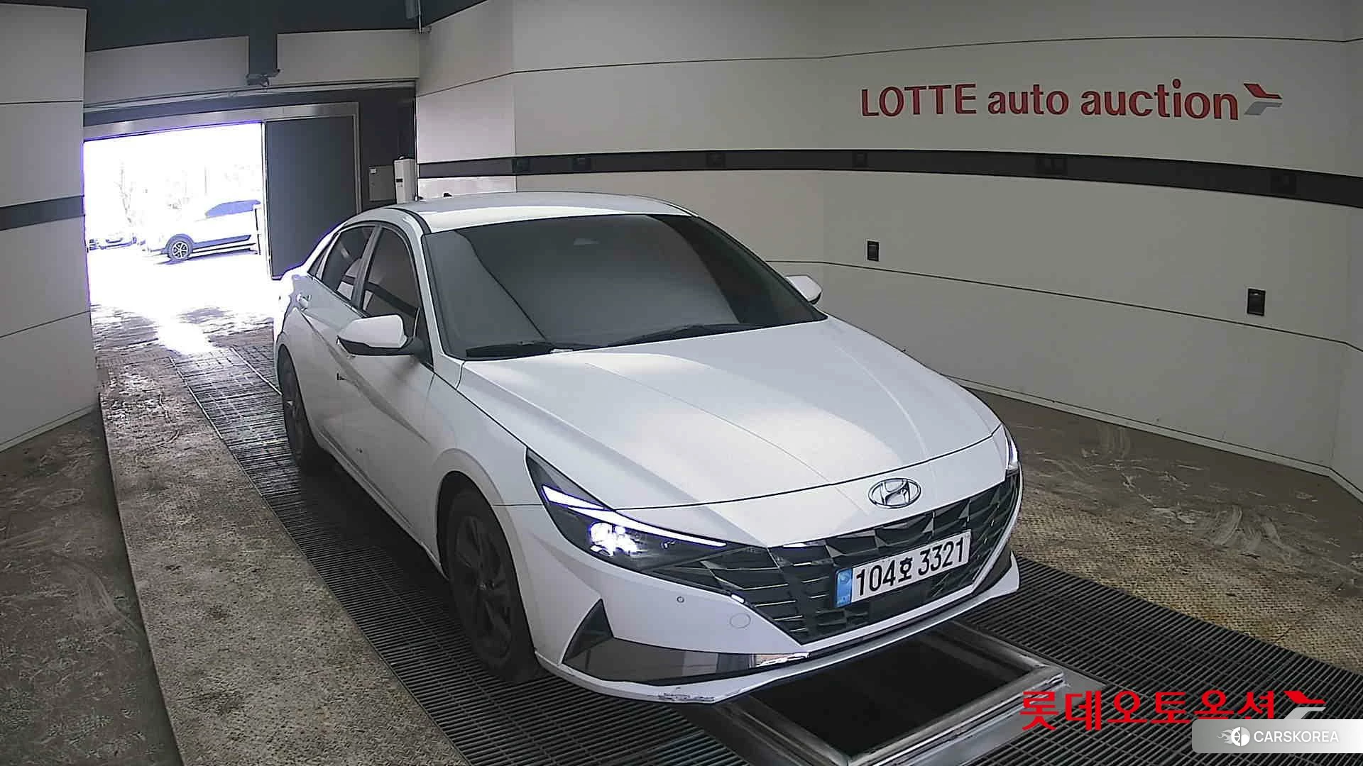 Hyundai Avante 2021 Polar White из Кореи, фото 6