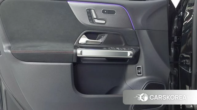 Mercedes-Benz EQB X243 2024 Черный из Кореи, фото 6