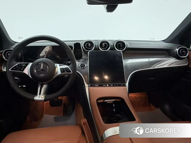 Mercedes-Benz GLC 2024 Черный из Китая, фото 6