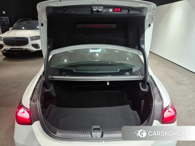 Mercedes-Benz E-Class W214 2025 Белый из Кореи, фото 6