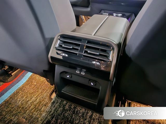 BMW 5 Series (G60) 2024 Белый из Кореи, фото 6
