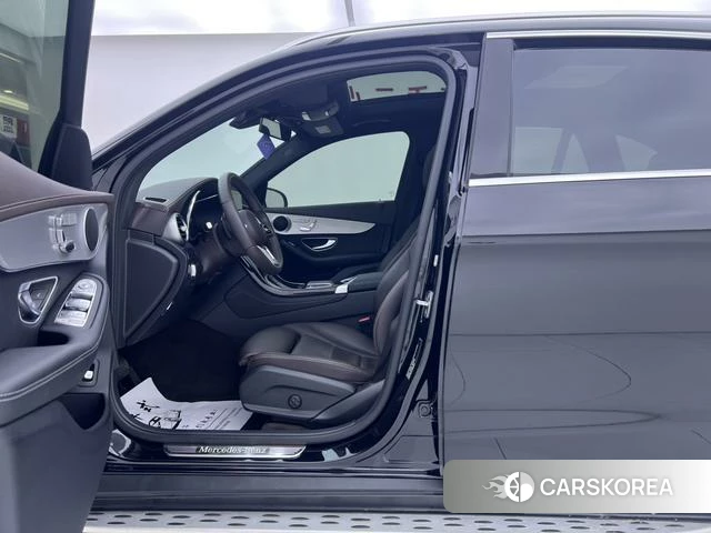Mercedes-Benz GLC 2021 Черный из Китая, фото 6
