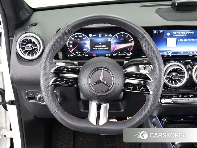 Mercedes-Benz GLB-Class X247 2024 Белый из Кореи, фото 6