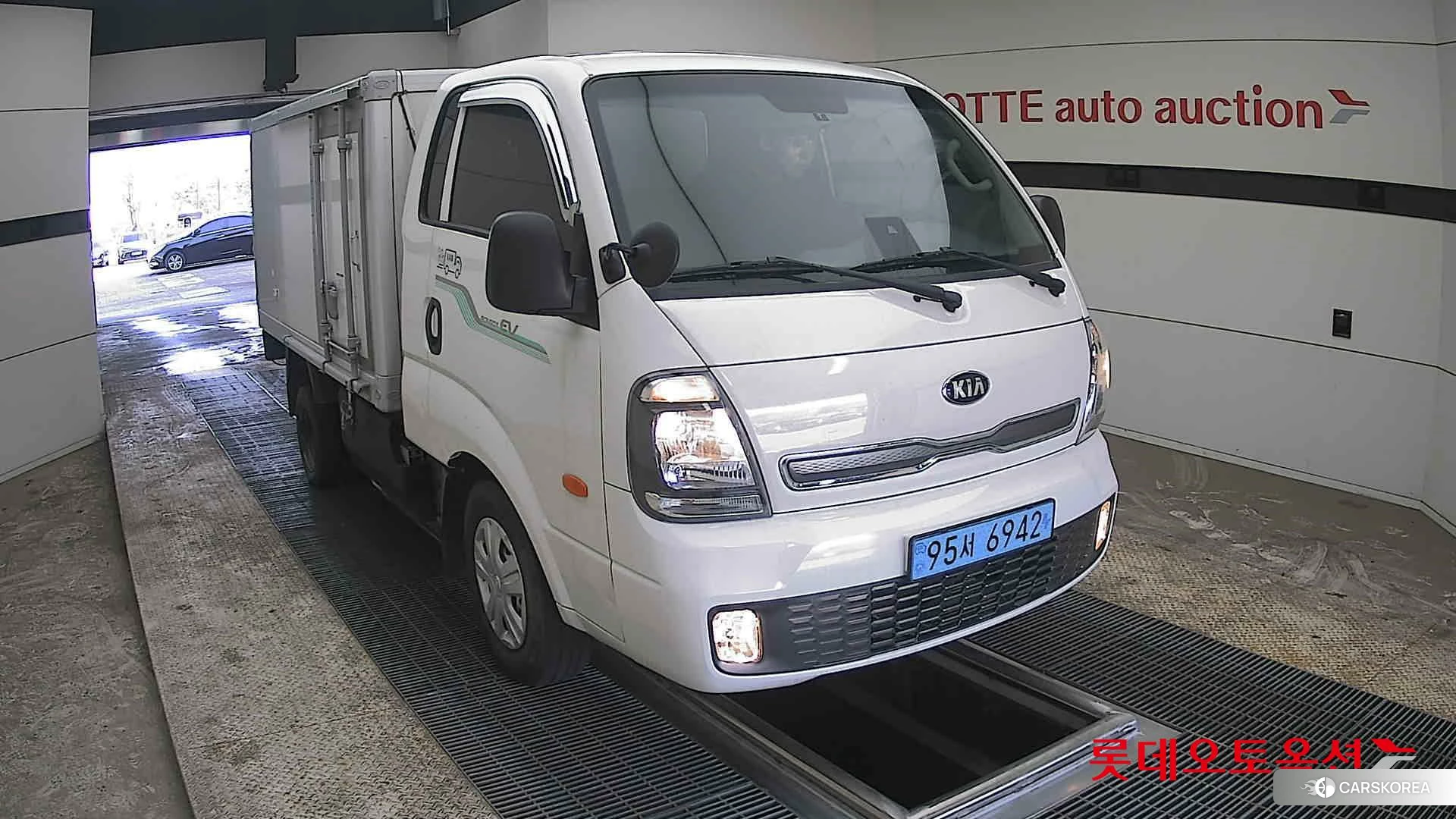 Kia Bongo Ⅲ EV Low-phase Built-in Car 2021 Белый из Кореи, фото 6