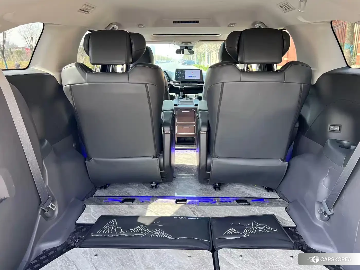 Toyota Sienna 2024 Черный из Китая, фото 6