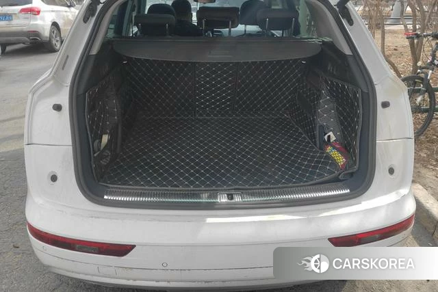 Audi Q5L 2019 Белый из Китая, фото 6