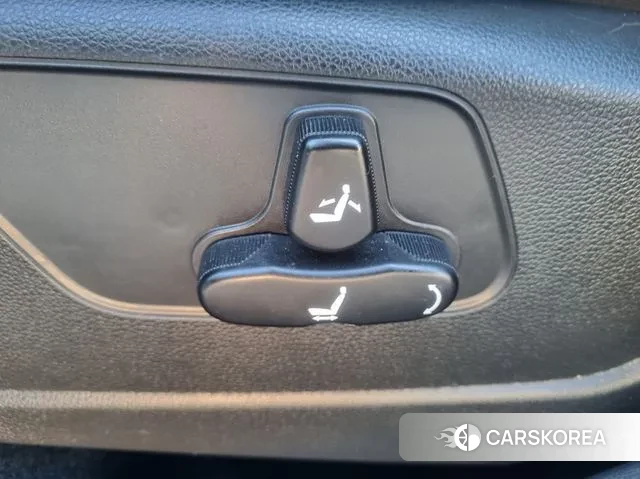 Ssangyong Tivoli Armor 2018 Белый из Кореи, фото 6