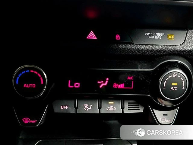 Kia Stonic 2020 Серый из Кореи, фото 6