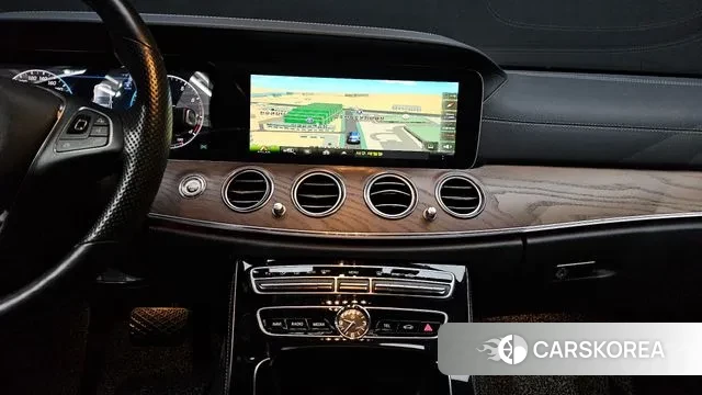 Mercedes-Benz E-Class W213 2018 Серый из Кореи, фото 6