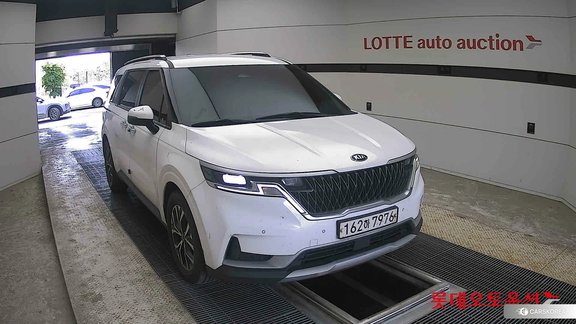 Kia Carnival 2021 Snow White Pearl (optional) из Кореи, фото 6