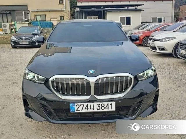 BMW 5 Series (G60) 2025 Черный из Кореи, фото 6