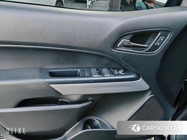 Chevrolet (GM Daewoo) Real New Colorado 2021 Черный из Кореи, фото 6