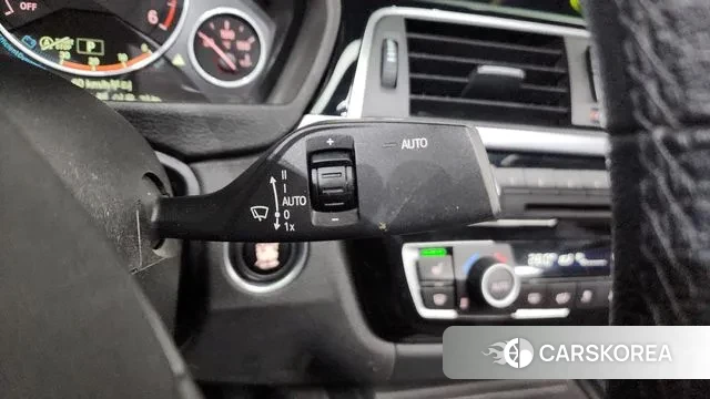 BMW 3 Series (F30) 2018 Белый из Кореи, фото 6