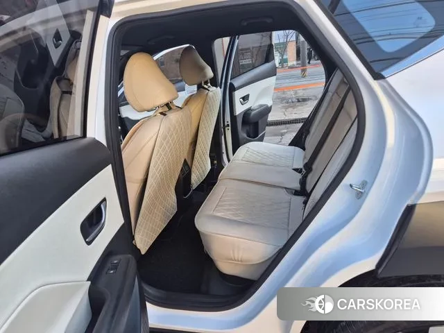 Hyundai Kona (SX2) 2023 Белый из Кореи, фото 6