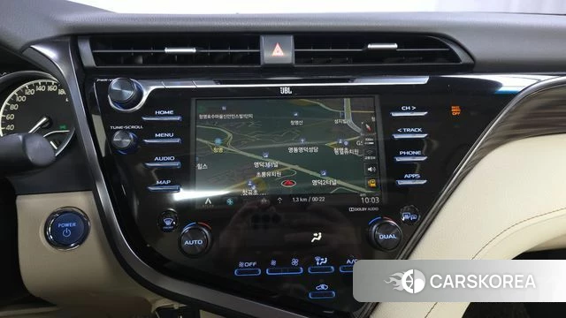 Toyota Camry (XV70) 2019 Белый из Кореи, фото 6