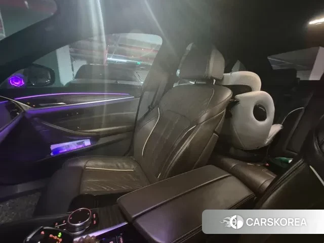 BMW 5 Series (G30) 2018 Серый из Кореи, фото 6