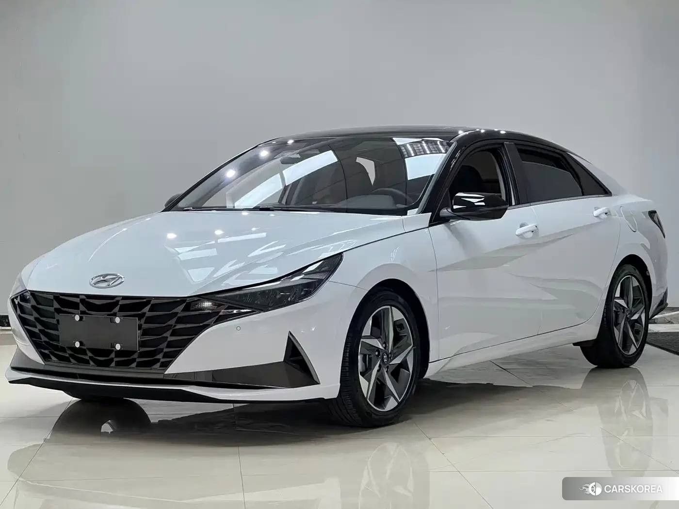 Hyundai Elantra 2022 Белый из Китая, фото 6