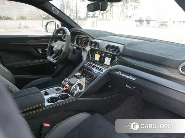 Lamborghini Urus 2024 Серебристо-серый из Кореи, фото 6