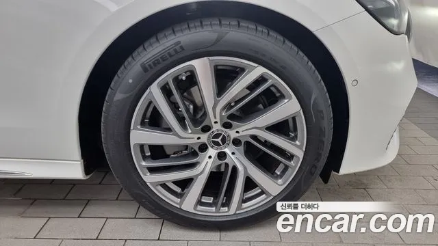 Mercedes-Benz E-Class W214 2024 Белый из Кореи, фото 6