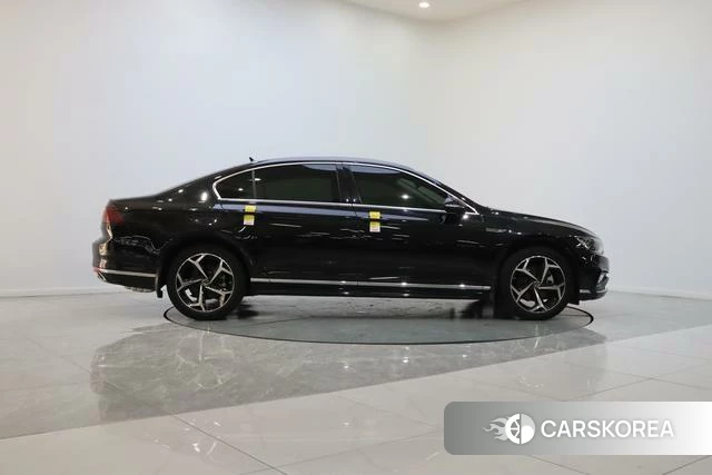 Volkswagen Magotan 2024 Черный из Китая, фото 6