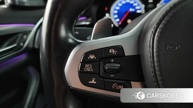 BMW 5 Series (G30) 2018 Черный из Кореи, фото 6