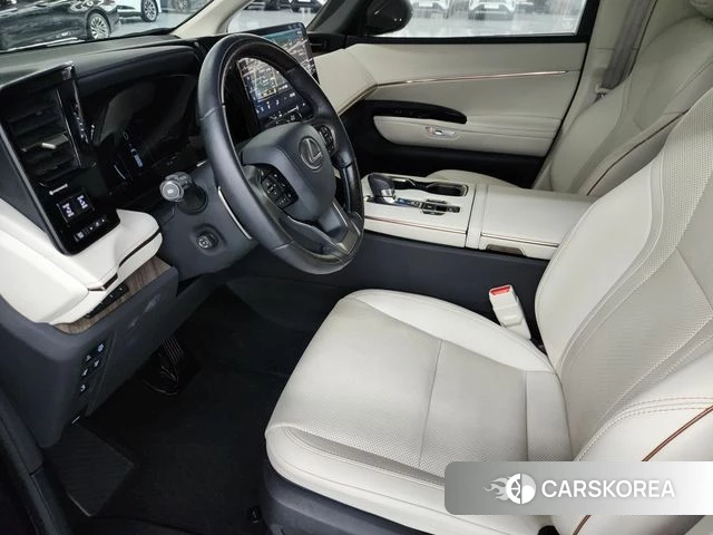 Lexus LM Second Generation 2024 Черный из Кореи, фото 6
