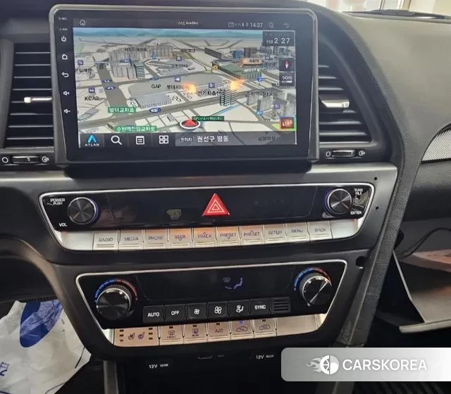 Hyundai Sonata New Rise 2023 Серебристо-серый из Кореи, фото 6