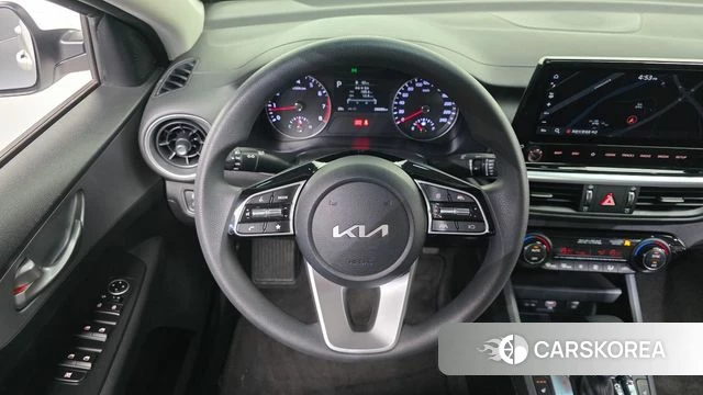 Kia The New K3 2nd generation 2021 Белый из Кореи, фото 6