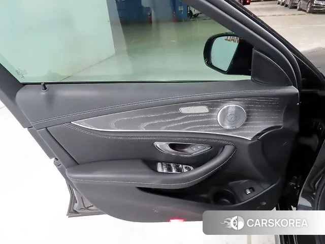 Mercedes-Benz E-Class W213 2020 Серый из Кореи, фото 6