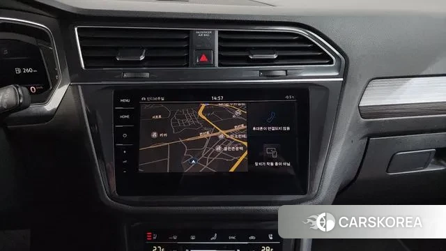 Volkswagen Tiguan Allspace 2022 Белый из Кореи, фото 6