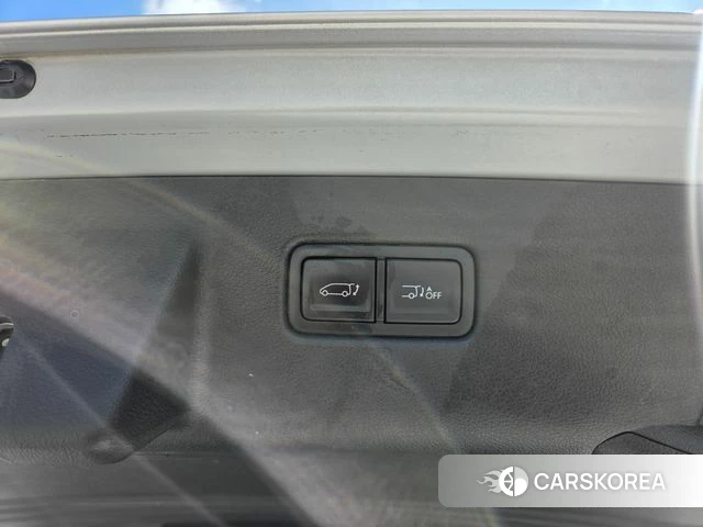 Hyundai Staria 2022 Серебряный из Кореи, фото 6