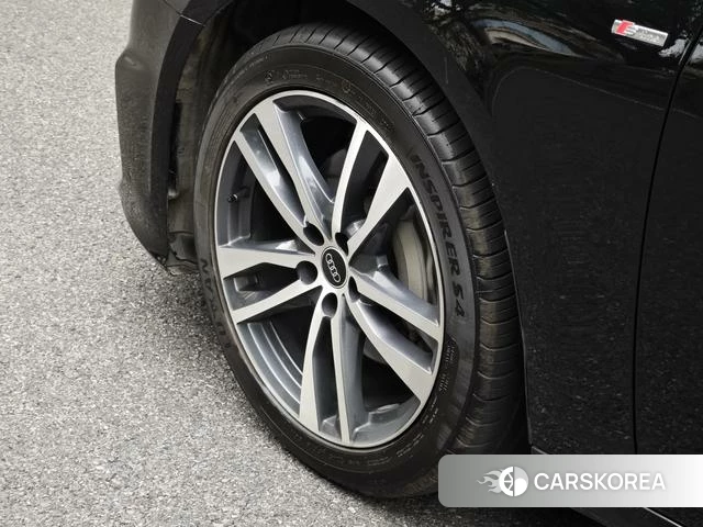 Audi A6L 2023 Черный из Китая, фото 6