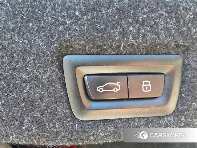 BMW 5 Series (G60) 2024 Белый из Кореи, фото 6