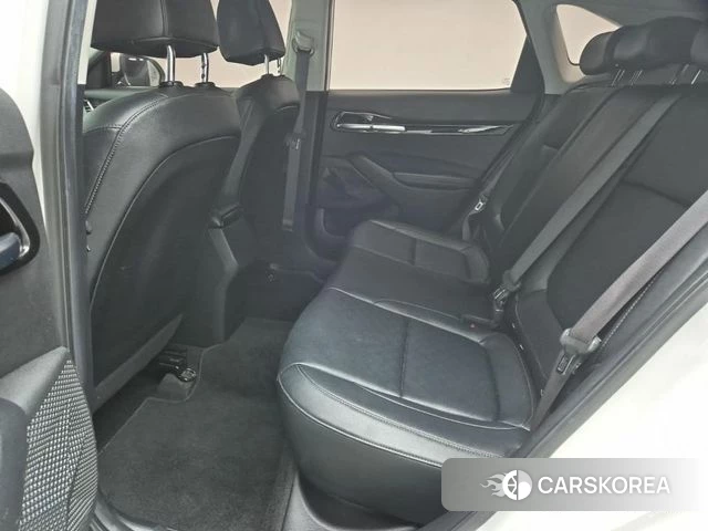 Kia Seltos 2022 Белый из Кореи, фото 6