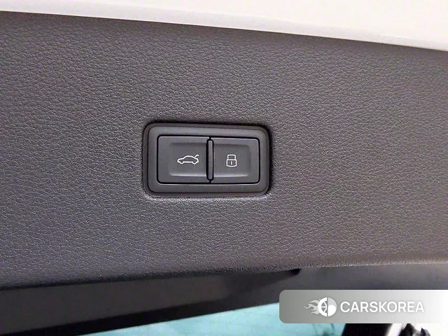 Audi Q8 (4M) 2021 Белый из Кореи, фото 6