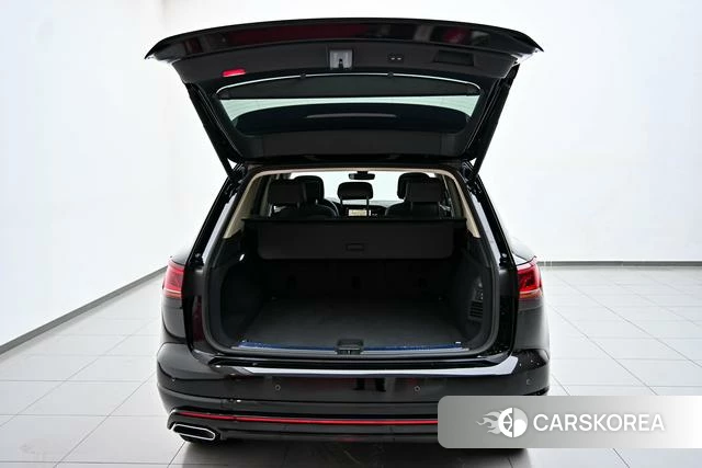 Volkswagen Touareg 2025 Черный из Китая, фото 6