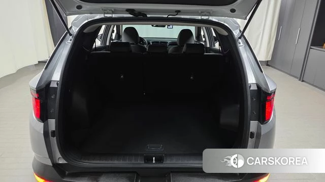 Hyundai Tucson (NX4) 2023 Серебряный из Кореи, фото 6