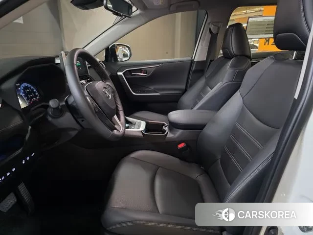Toyota RAV4 5th Generation 2024 Белый из Кореи, фото 6