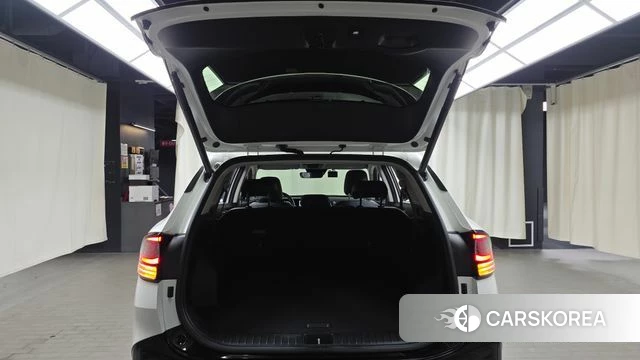 Kia Sportage 5th Generation Hybrid 2023 Белый из Кореи, фото 6