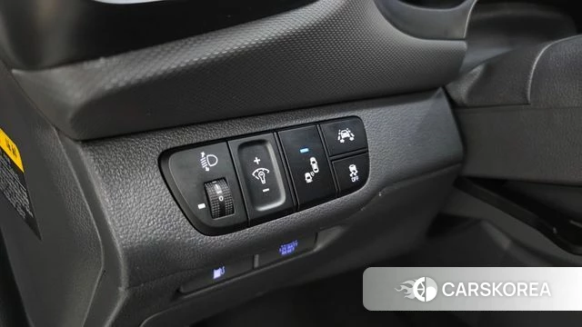 Hyundai Ionic Hybrid 2019 Серебристо-серый из Кореи, фото 6