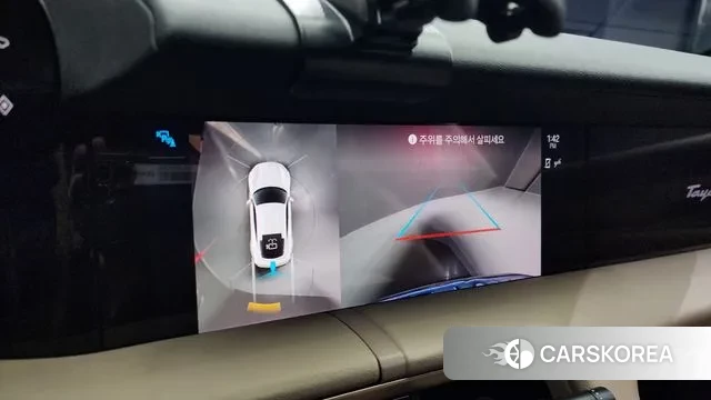 Porsche Taycan 2021 Серебристо-серый из Кореи, фото 6