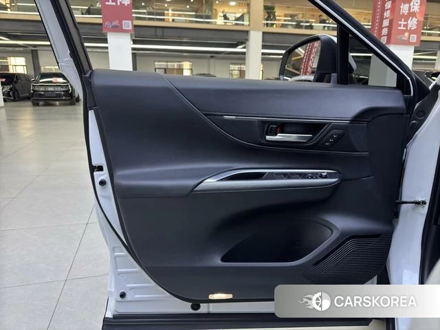 Toyota Ling Fang HARRIER 2022 Белый из Китая, фото 6