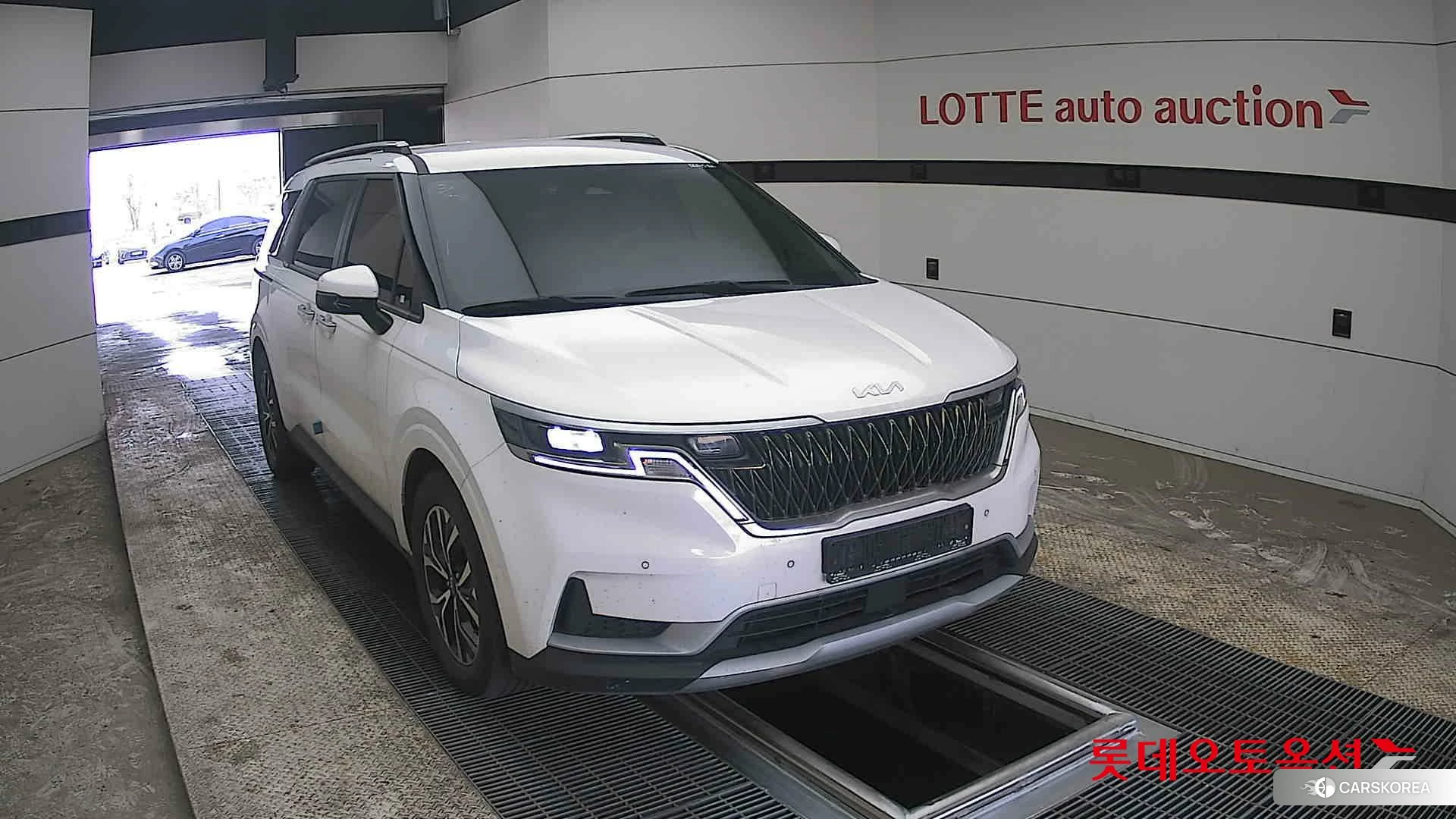 Kia Carnival 2022 Белый из Кореи, фото 6