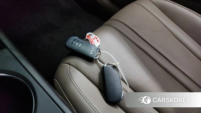Kia K8 Hybrid 2023 Черный из Кореи, фото 6