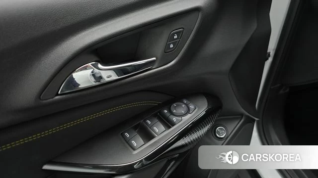 Chevrolet (GM Daewoo) Trax Crossover 2023 Белый из Кореи, фото 6