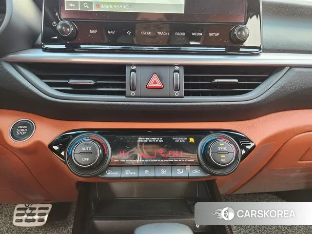 Kia The New K3 2nd generation 2022 Белый из Кореи, фото 6