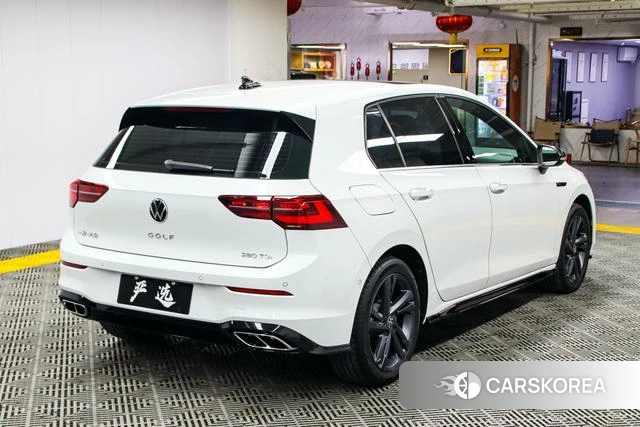 Volkswagen Golf 2023 Белый из Китая, фото 6