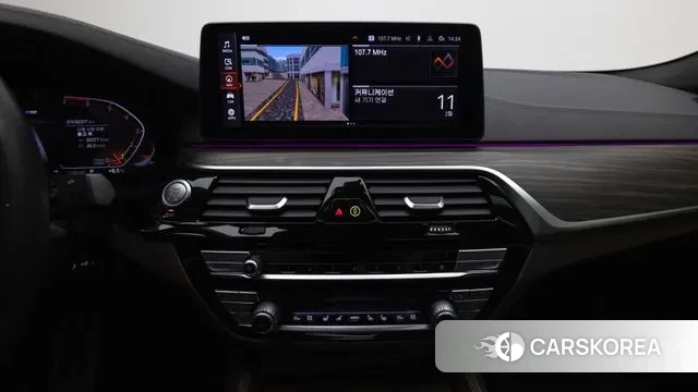 BMW 5 Series (G30) 2021 Черный из Кореи, фото 6