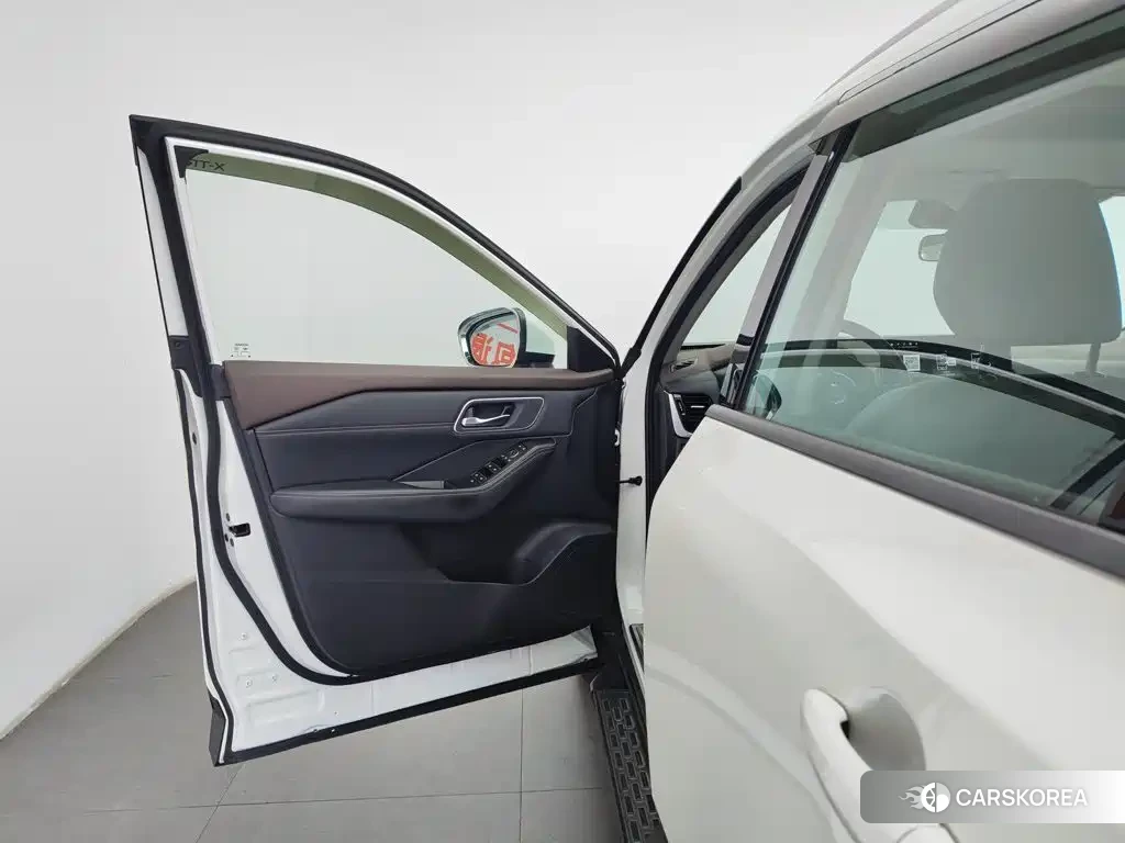 Nissan Qijun 2022 Белый из Китая, фото 6